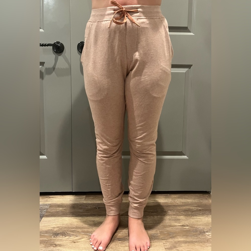 Lulu joggers